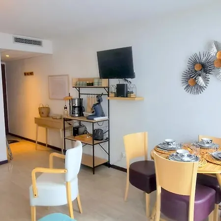 O'tiny Familiale 4 Personnes, Gare, Centre Ville, Sanctuaire Lägenhet